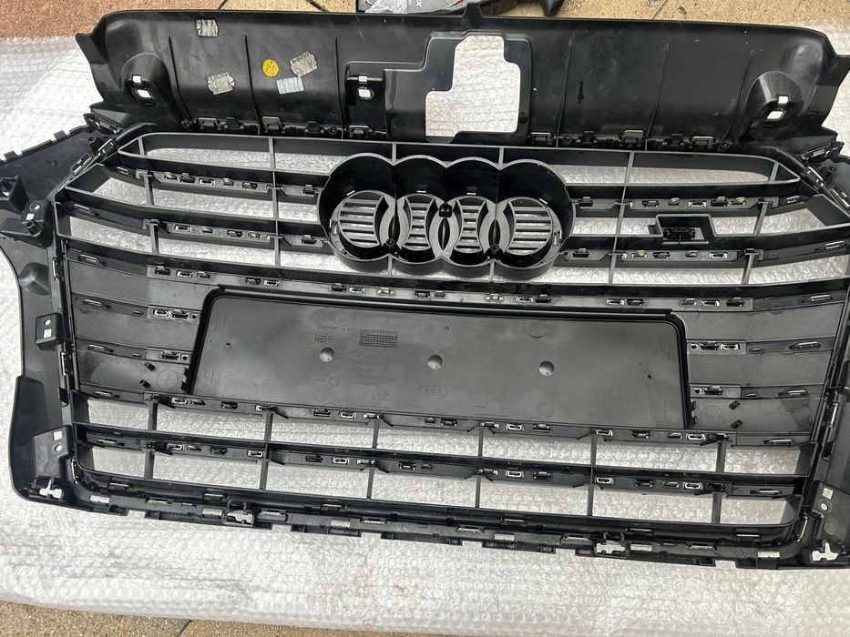 Audi a3 8V Ауди а3  S3 Решетка