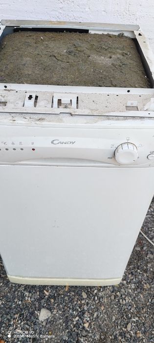 Продам посудомоечную машинку