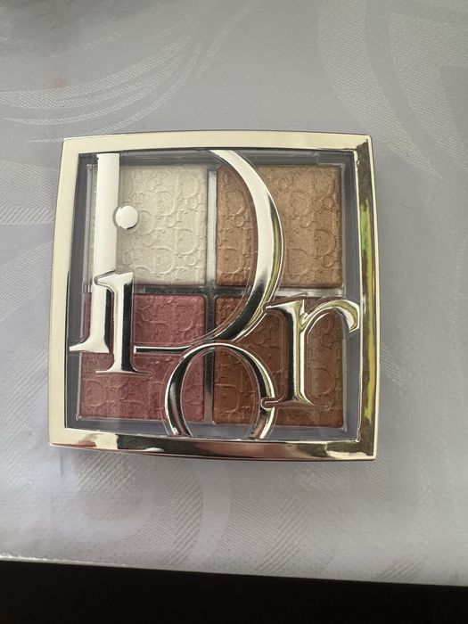 Dior Backstage хайлайтер