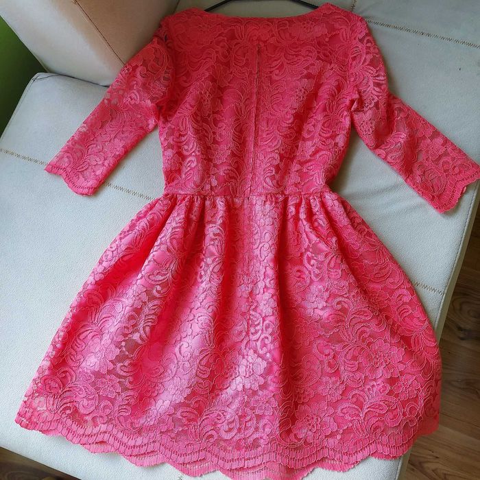 Дамска рокля - дантела