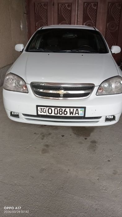 Ласетти 1.8 автомат люкли сотилади