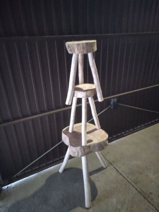 Măsuță cafea  cu 2 scaune rustice