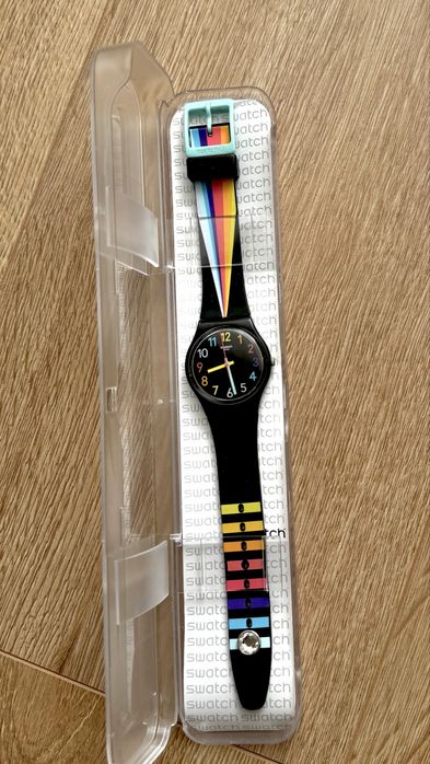 Часовник SWATCH Fountain of Colors (GB311)