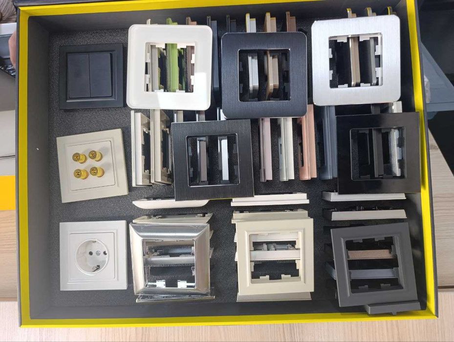 Продам розетки выключатели