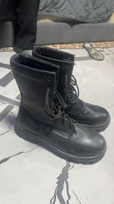 Продам новые берцы