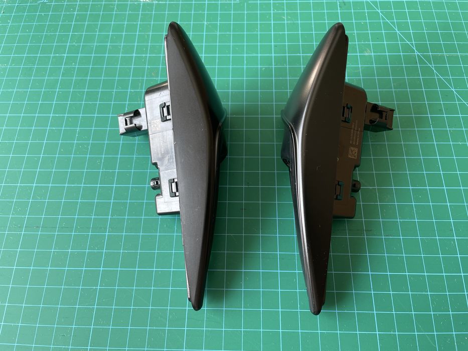 Тесла модел У камера