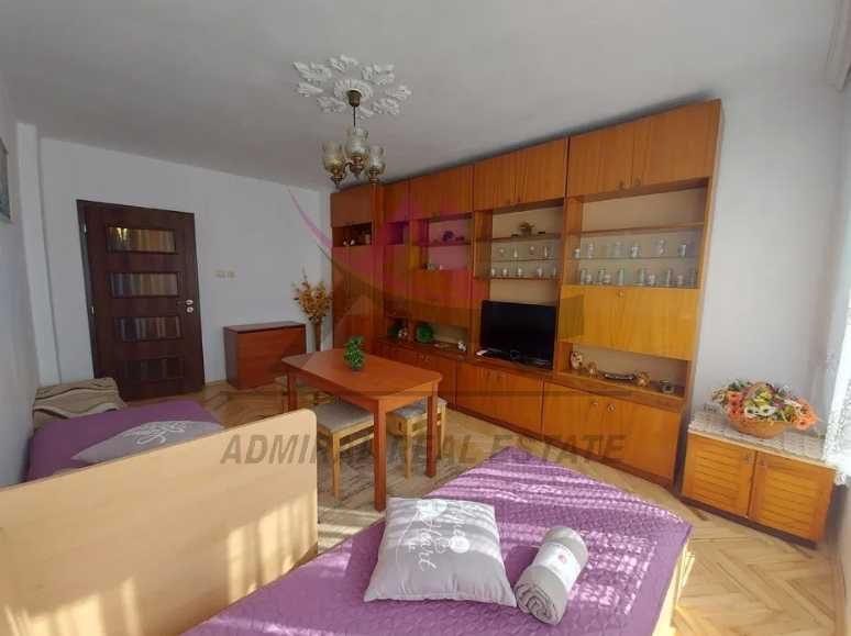 Дава се под наем Тристаен апартамент в с. Чайка, Област Варна - 70 кв.м за 498.27 € - Снимка #1