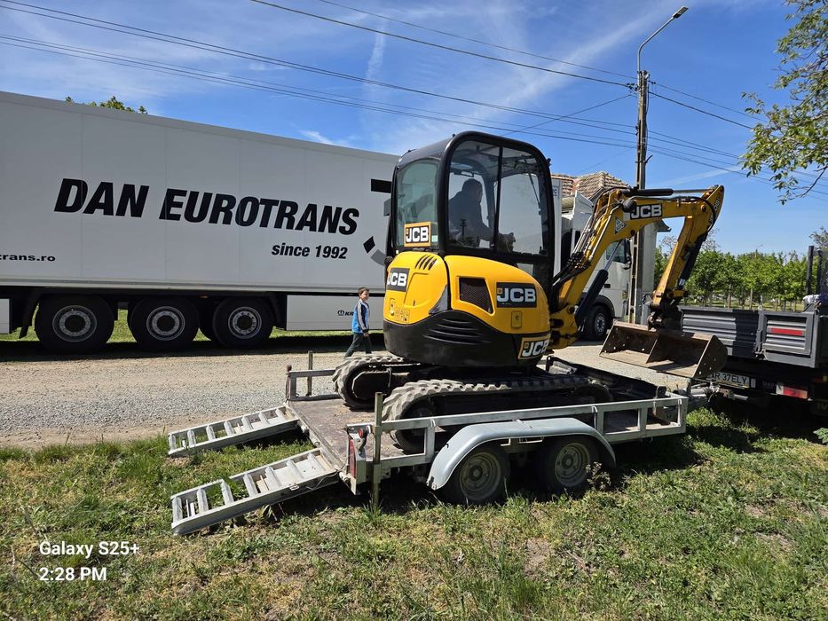 Miniexcavator 2.7+platforma Arad-150lei /ora.intru pe poartă 2m