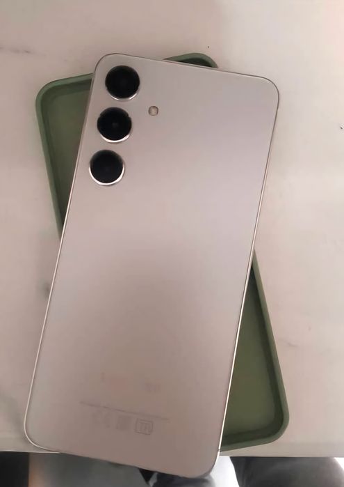 Samsung Galaxy S24 Plus 256GB - состояние НОВОГО

ИДЕАЛЬНОЕ состояние,