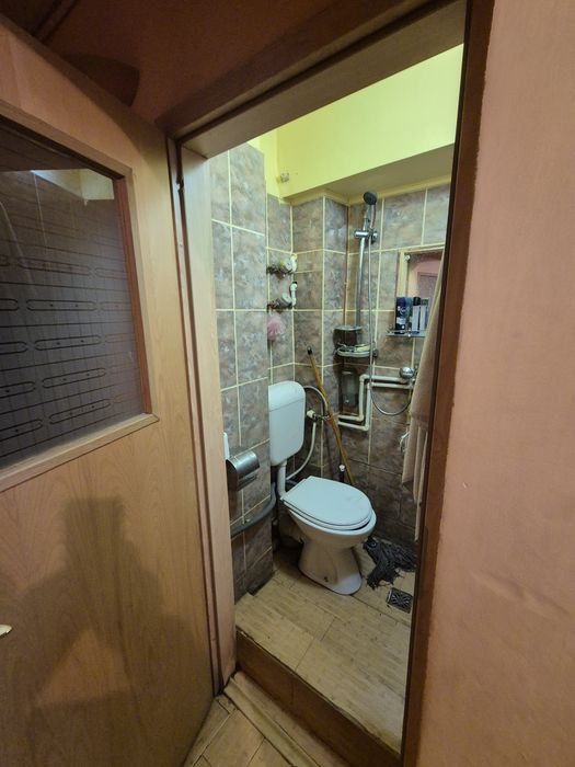 Închiriez Garsoniera str.Traian bl2 et 1