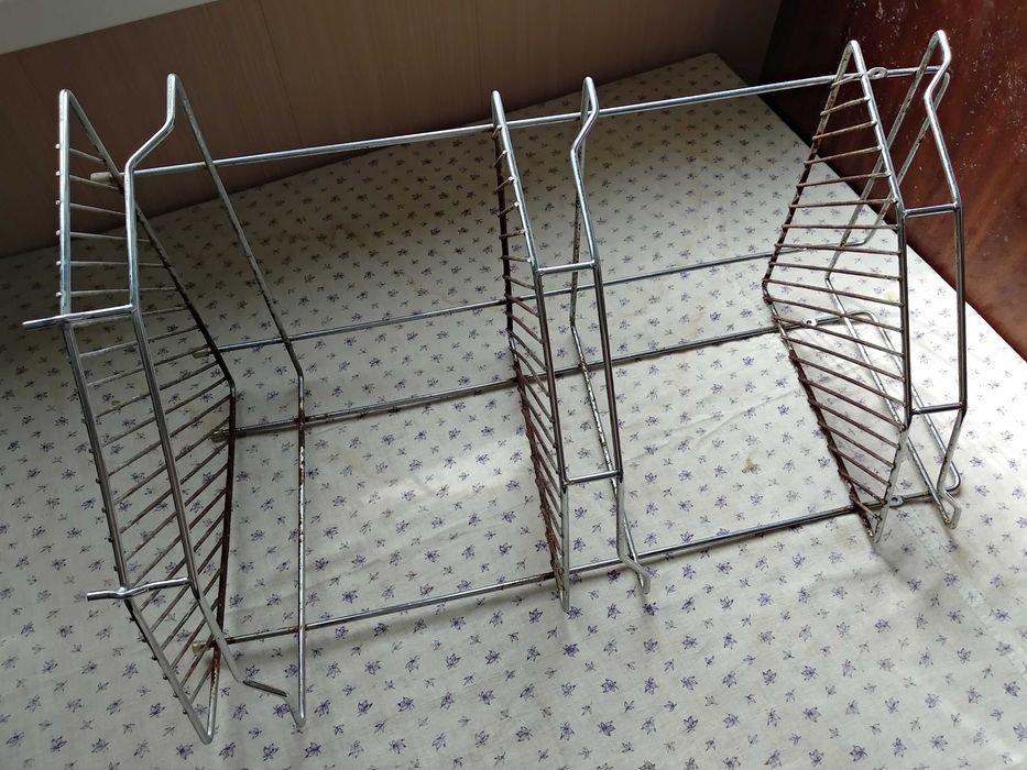 Полки для ванной. Уголок для ванной. Подставка для ванной.