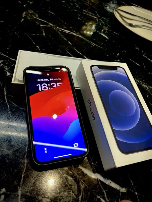 Айфон 12 мини в отличном состоянии