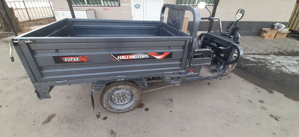 Трицыкл  продам срочно