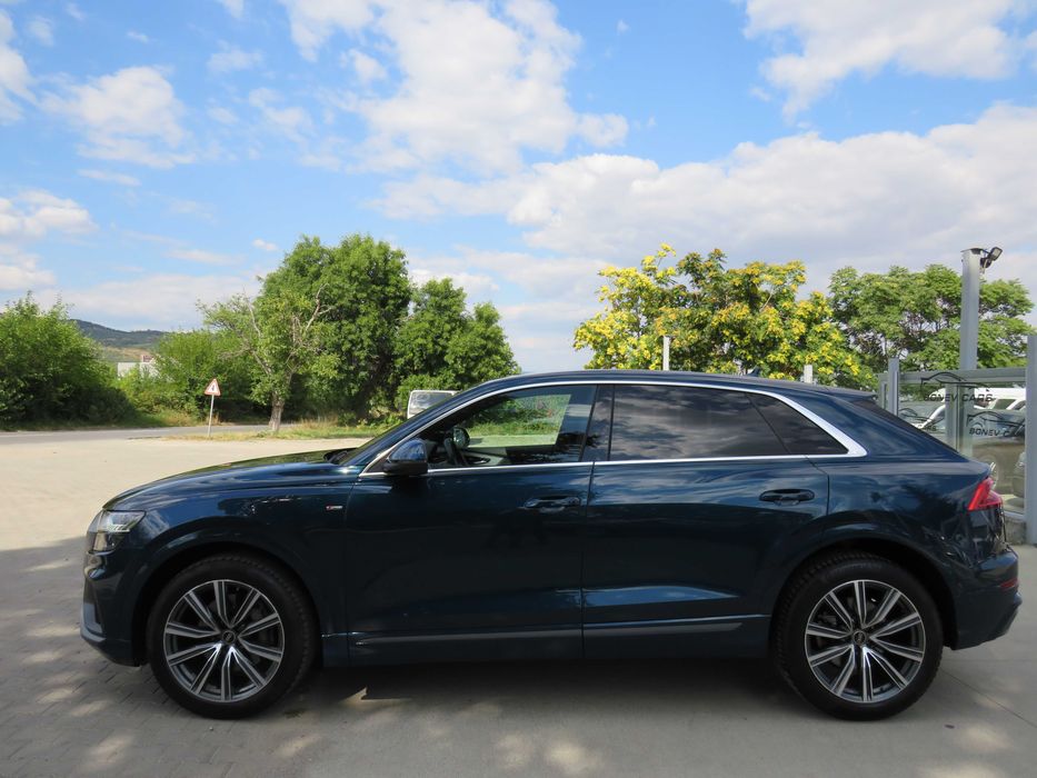 Audi Q8 50TDI S-Line Matrix
