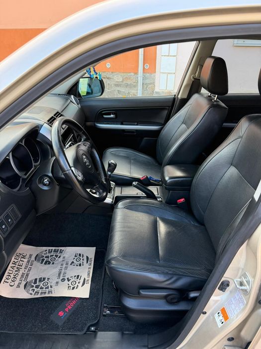 Vând Suzuki Grand Vitara 1,9 ddis