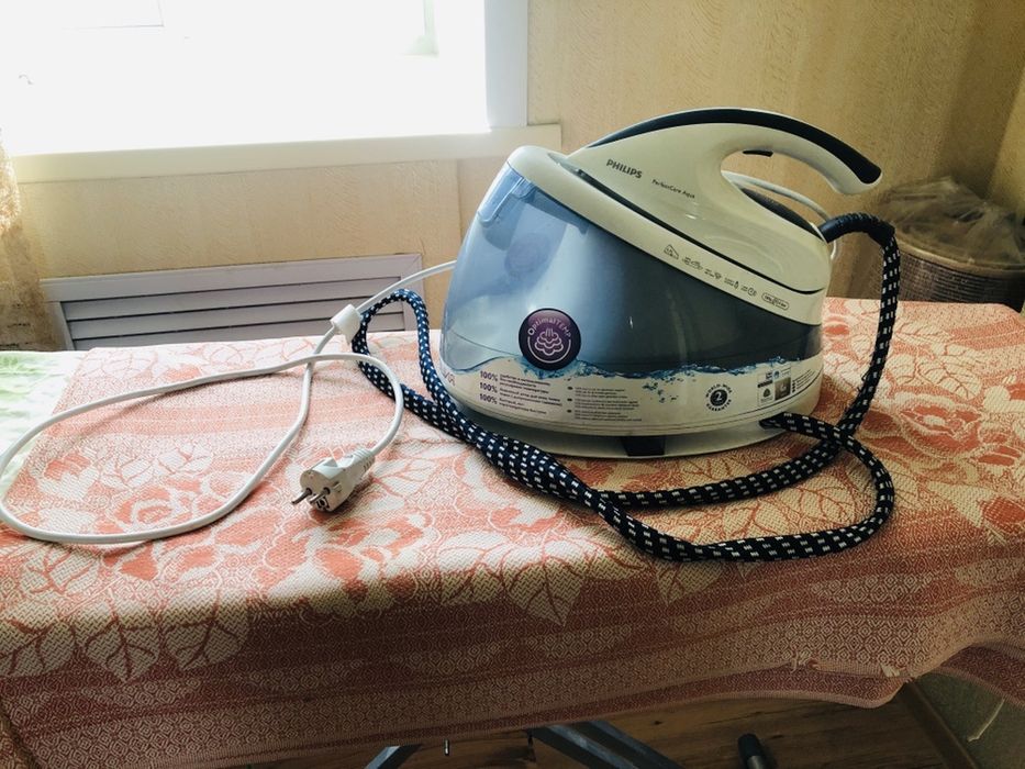 Продам утюг philips