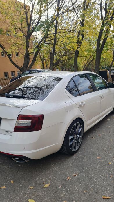 SKODA Octavia 2014 — imagine 3