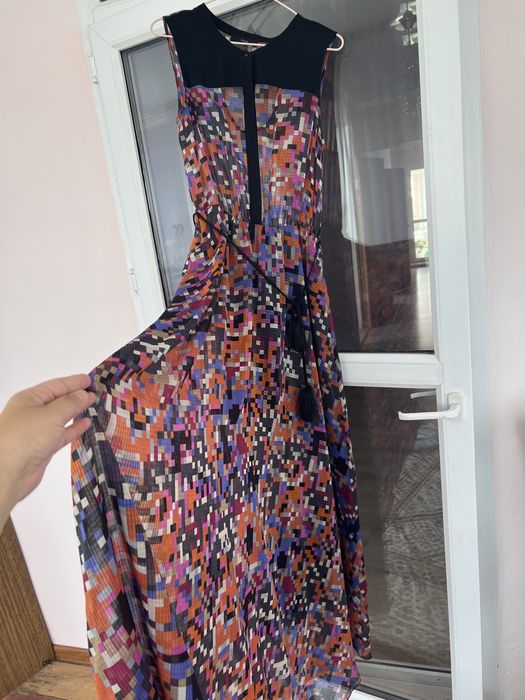 Продам платья вечерние