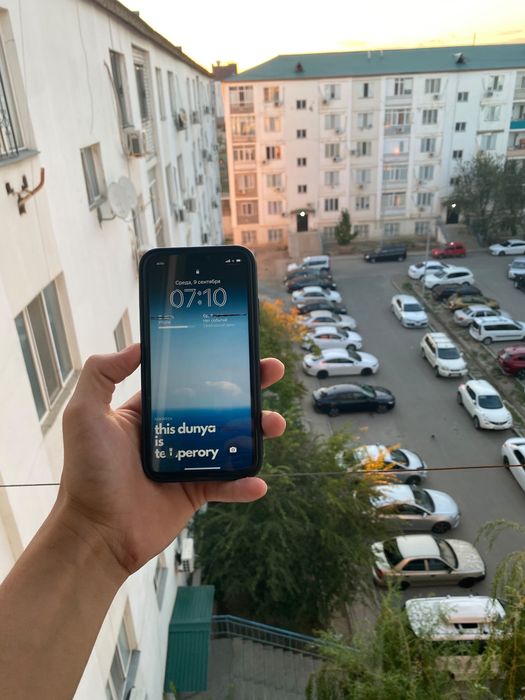 Айфон хр жаксы бага берем 55.000