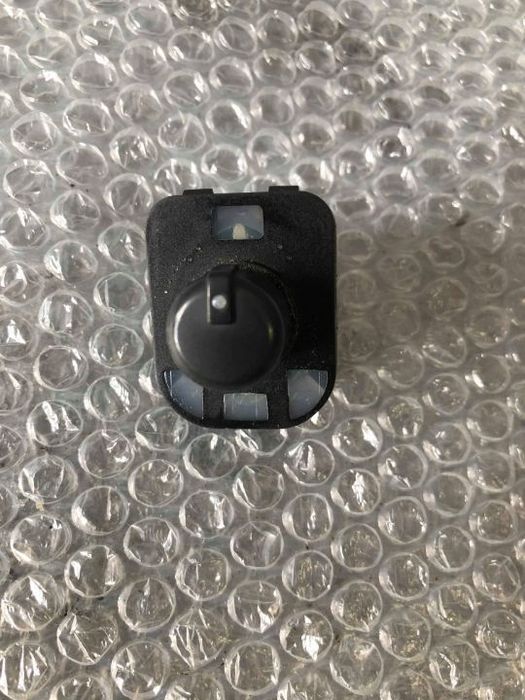 buton reglaj oglinzi audi a3 b6 2010