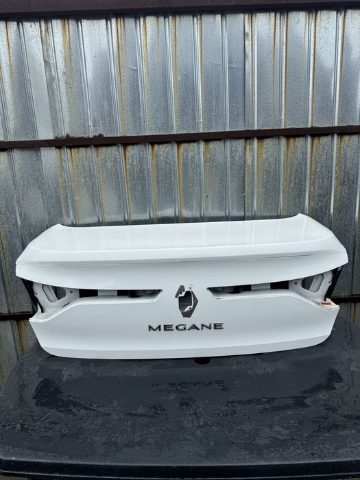 ornament portbagaj ,stop stanga renault megane 4 sedan