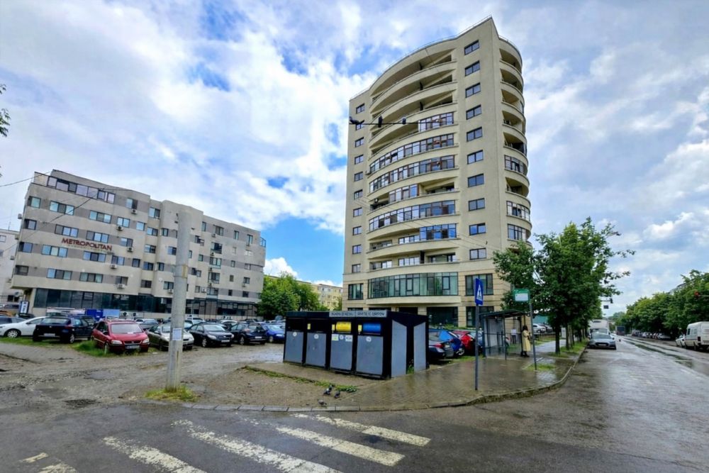 Inchiriez boxa  / complex Iasicon Towers