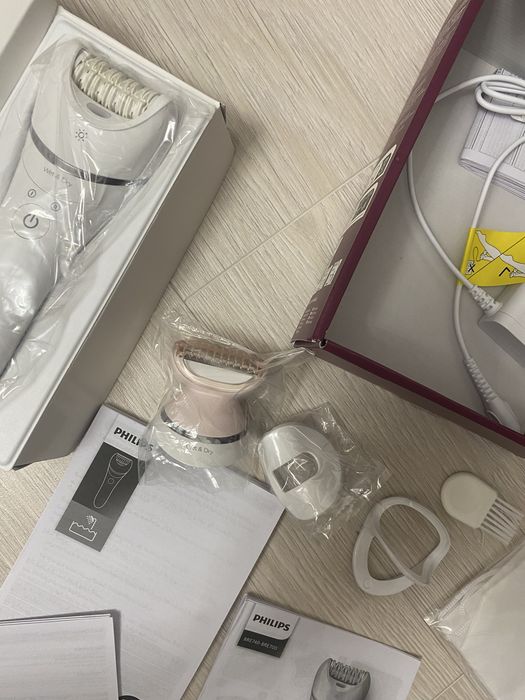 Епилатор Philips 8000
