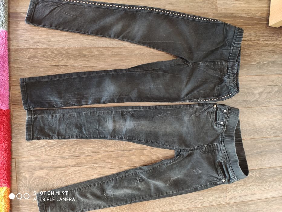 Детски дънки за момиче.