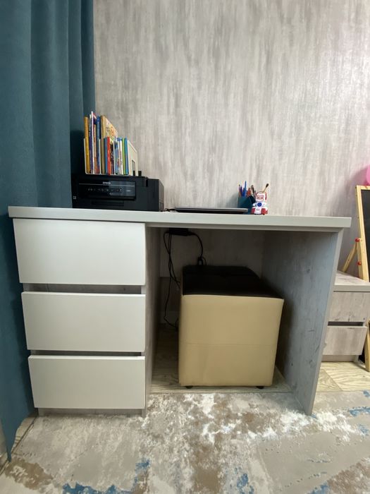 Продам письменный стол