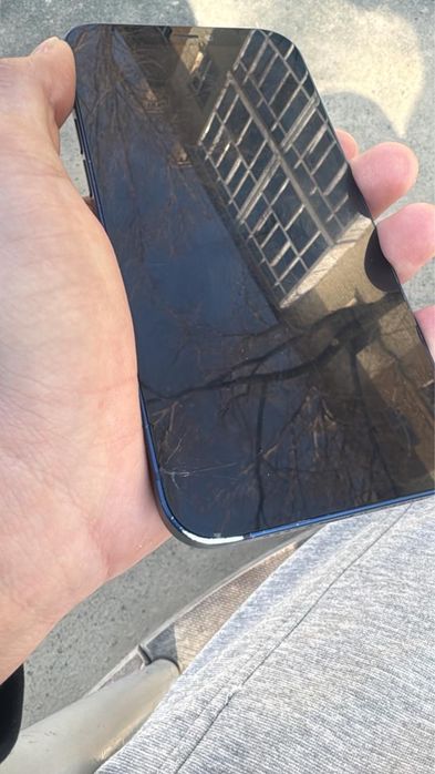 Айфон 12 с минусом