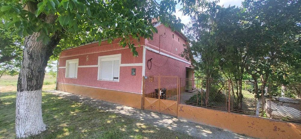 Casă de vanzare cu teren 1500mp la Bobda, Jud Timis
