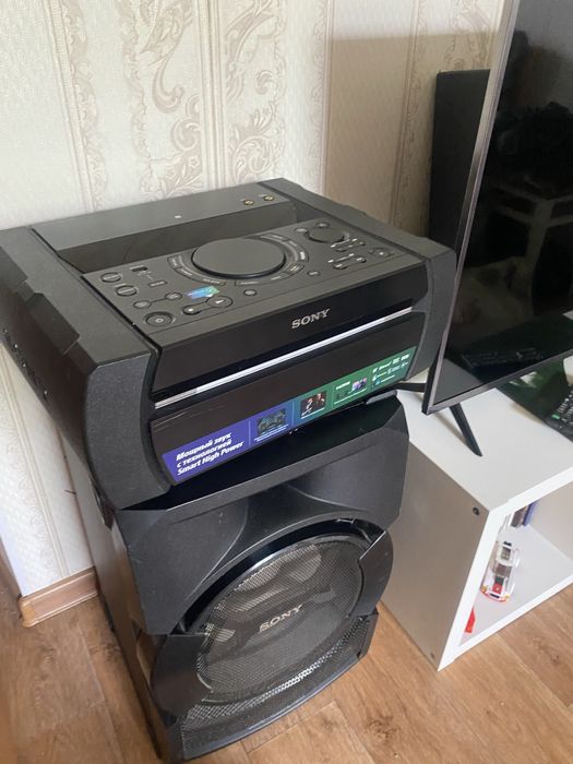 Музыкальный центр sony