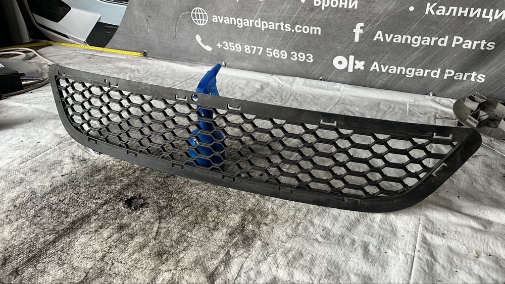 Fiat Freemont предна решетка