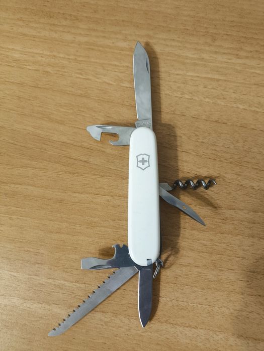 Швейцарские Victorinox мультитул Leatherman Surge инструмент
