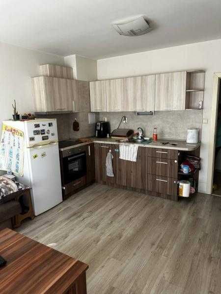 Двустаен апартамент в ж.к Славейков