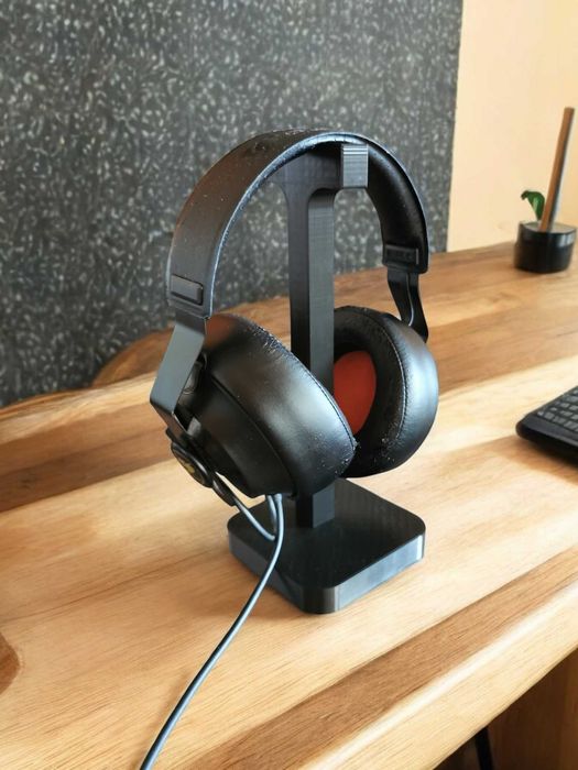 Стойка за Слушалки