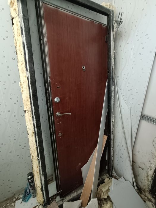 Дверь металлическая