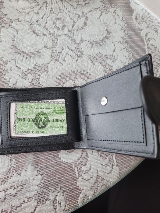 Ново мъжко портмоне