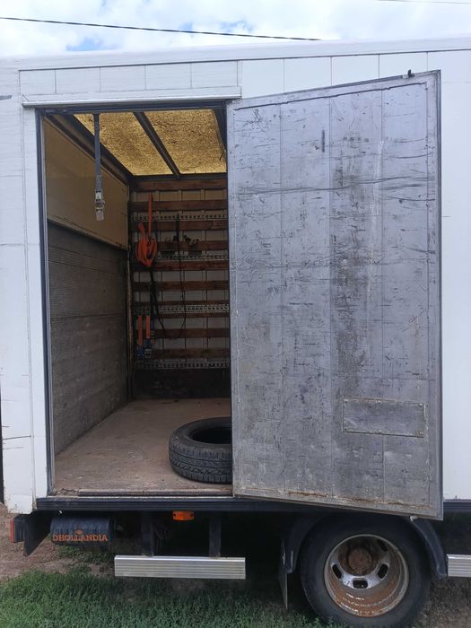 Vând sau schimb Iveco daily