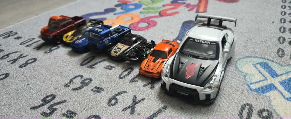 Lot mașinuțe in stare bună de functionare