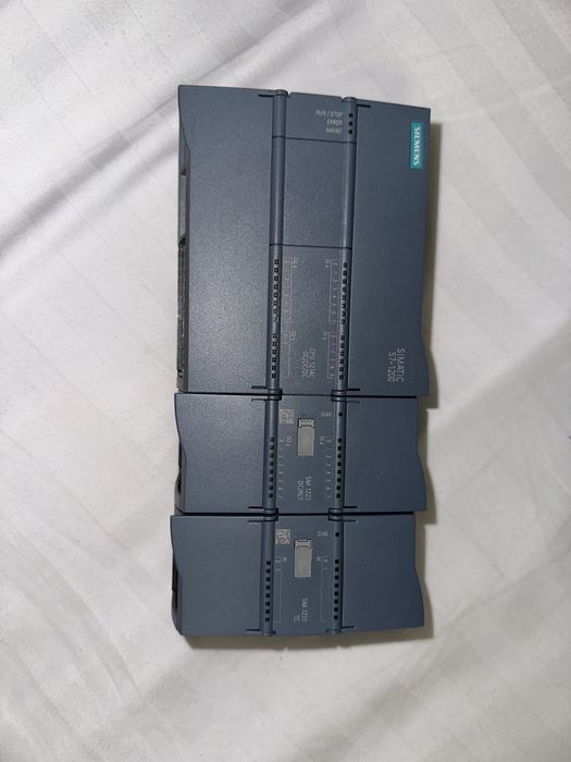 Set PLC Siemens Simatic S7-1200 - CPU 1214C + module extensie SM1223 și SM1231 TC
