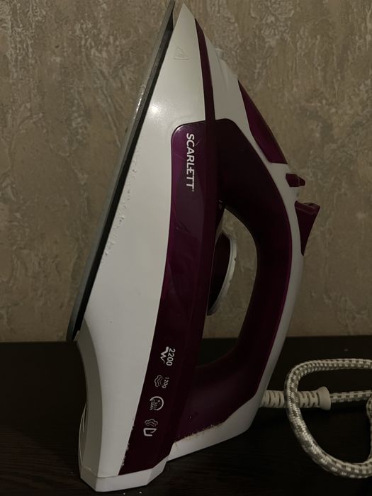 Продается утюг фирмы Скарлет