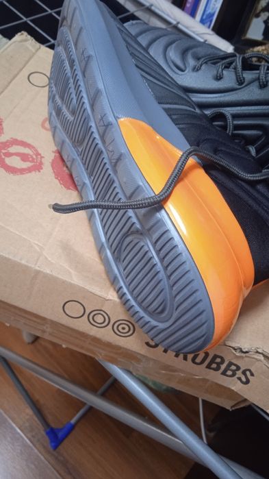 Кроссовки для подростковых