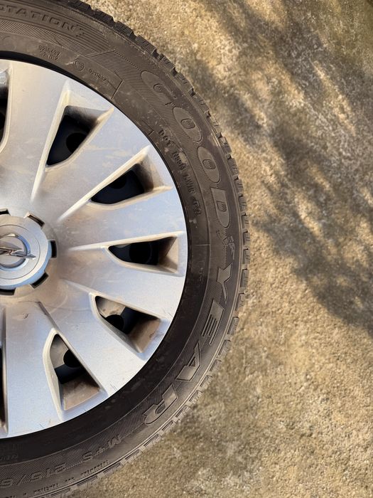 Roti Complete Opel 215/60/R16 anvelope dot 2025