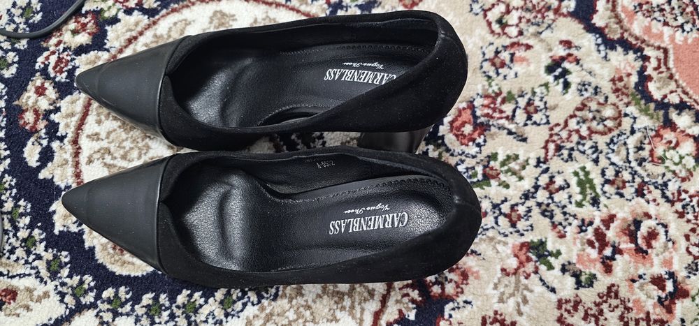 Туфли черные женские