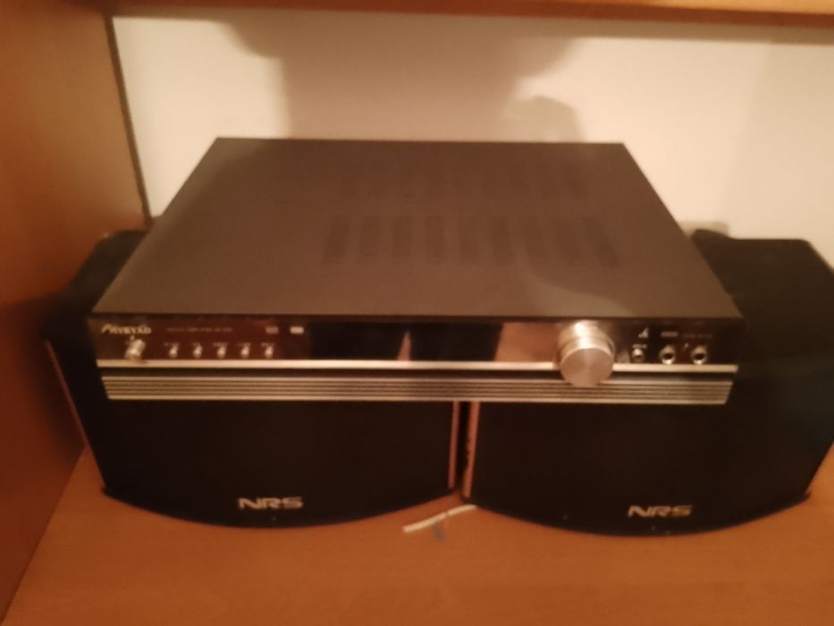 Колонки с услителем