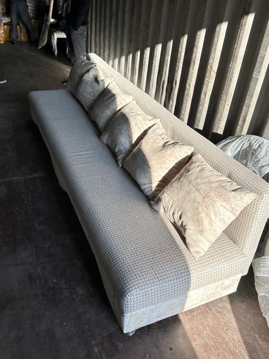 Продам диван 3-х метровый