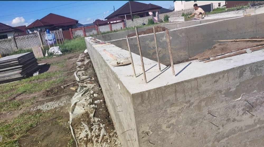 Фундамент строитель каменьшик