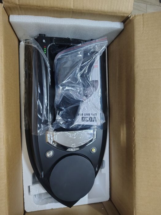 Flytec  V030  чисто нова не е пускана в вода