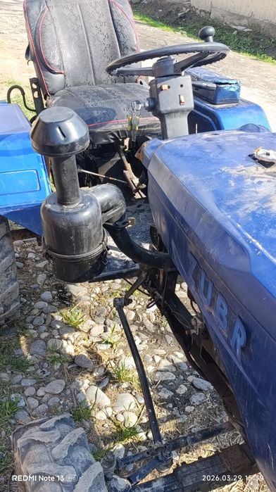 Mini traktor zubr 1105